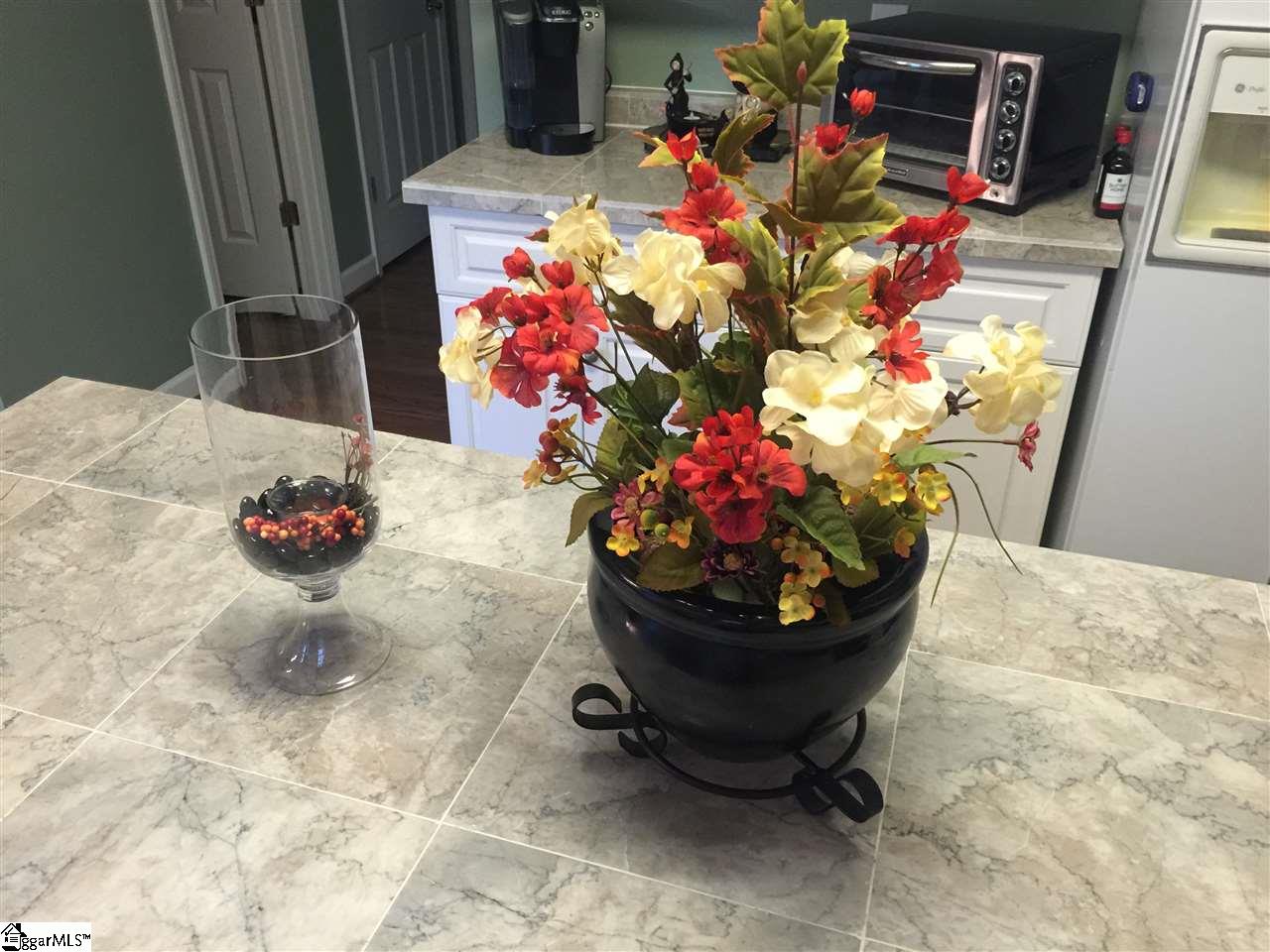 8 Whitehurst Way Simpsonville, SC 29680 - Photo 11 of 27 Gallery Image 11