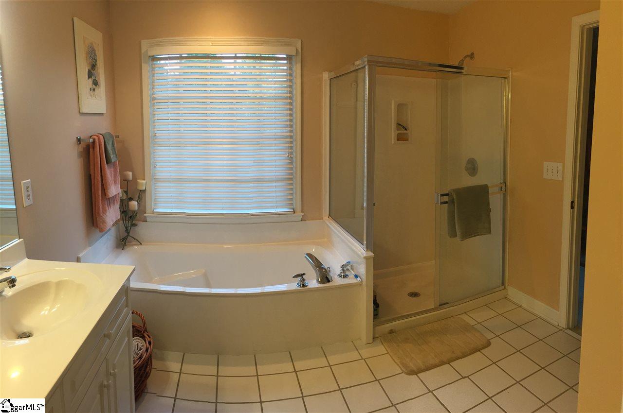 8 Whitehurst Way Simpsonville, SC 29680 - Photo 16 of 27 Gallery Image 16