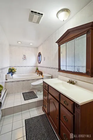 $875,000 | 13 Roberts Street, Kendall Park, NJ 08824