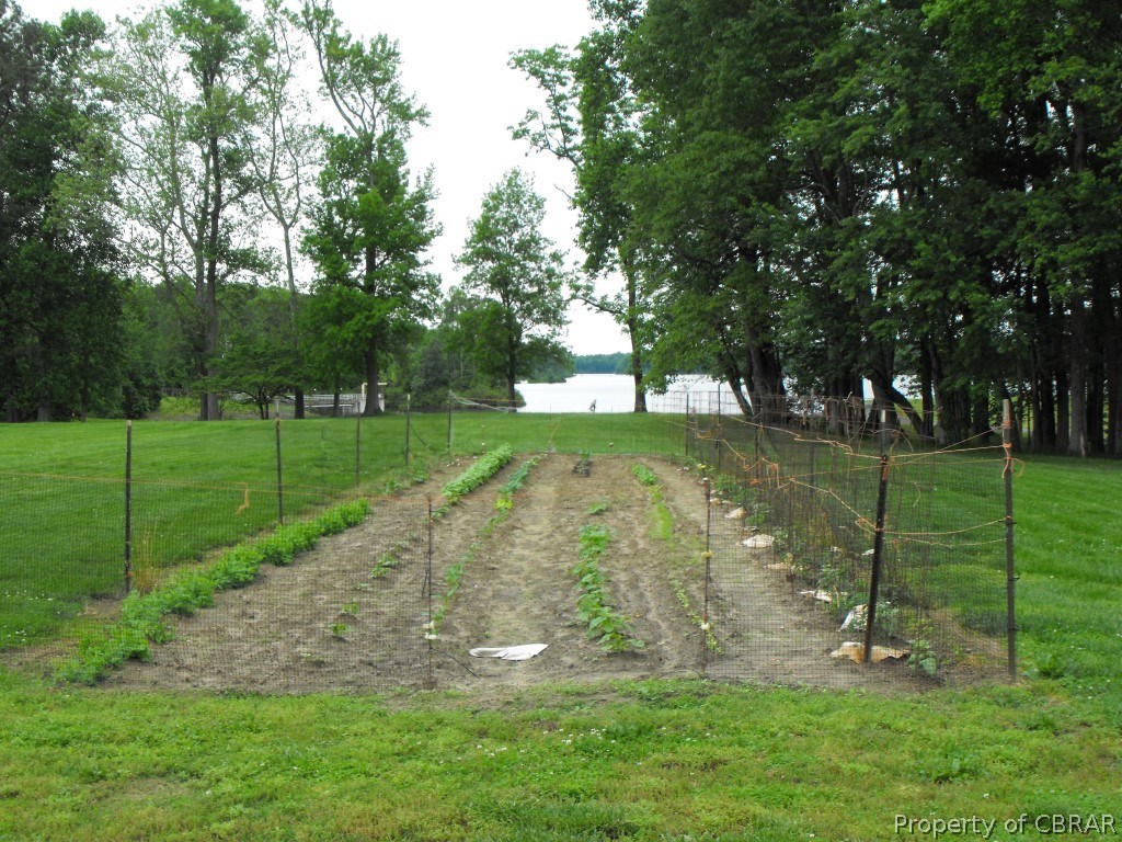 8279 Spring Hill Farm Road East Gloucester, VA 23061 - Photo 18 of 23