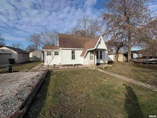 $69,900 | 403 Wortby Street, Odin, IL 62870