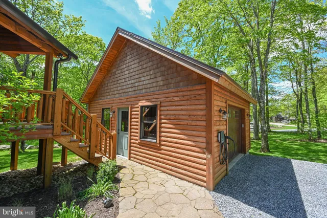 $1,299,000 | 90 Biltmore Rdg Trail, McHenry, MD 21541