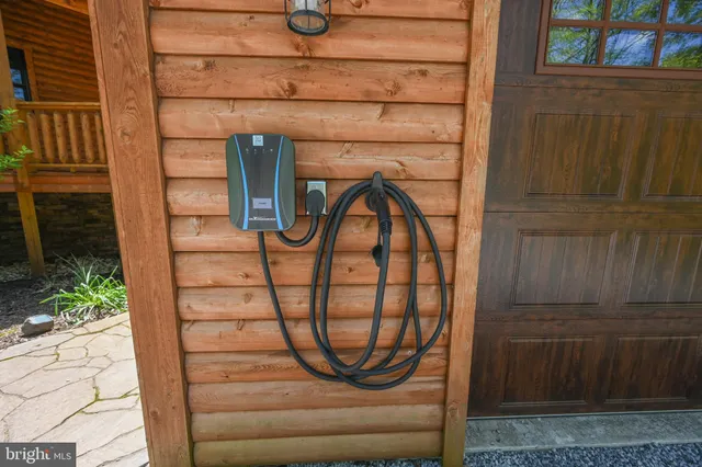 $1,299,000 | 90 Biltmore Rdg Trail, McHenry, MD 21541