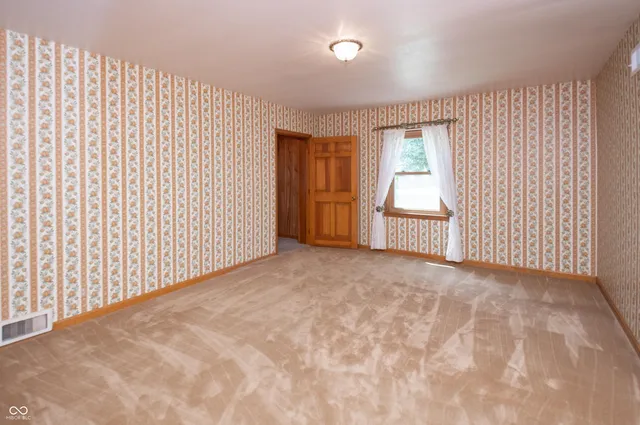 $350,000 | 660 East Drive, Seymour, IN 47274