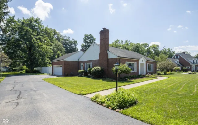 $350,000 | 660 East Drive, Seymour, IN 47274