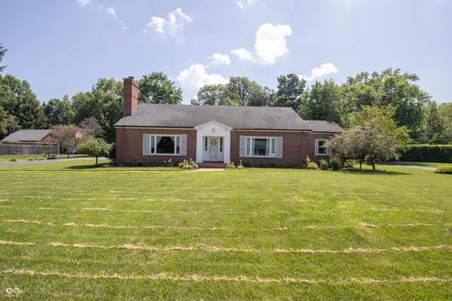 $350,000 | 660 East Drive, Seymour, IN 47274