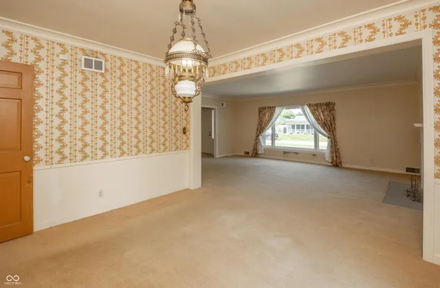 $350,000 | 660 East Drive, Seymour, IN 47274