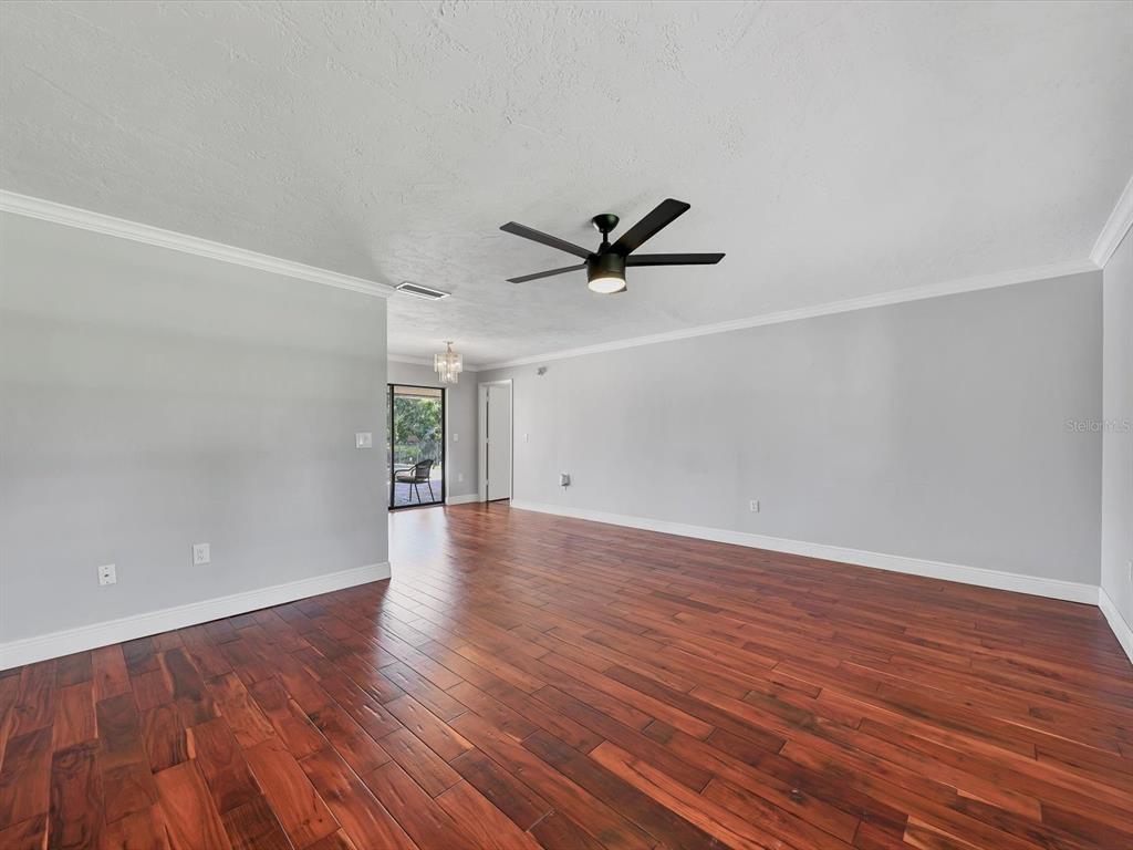 3927 Desoto Road Sarasota, FL 34243 - Photo 18 of 67