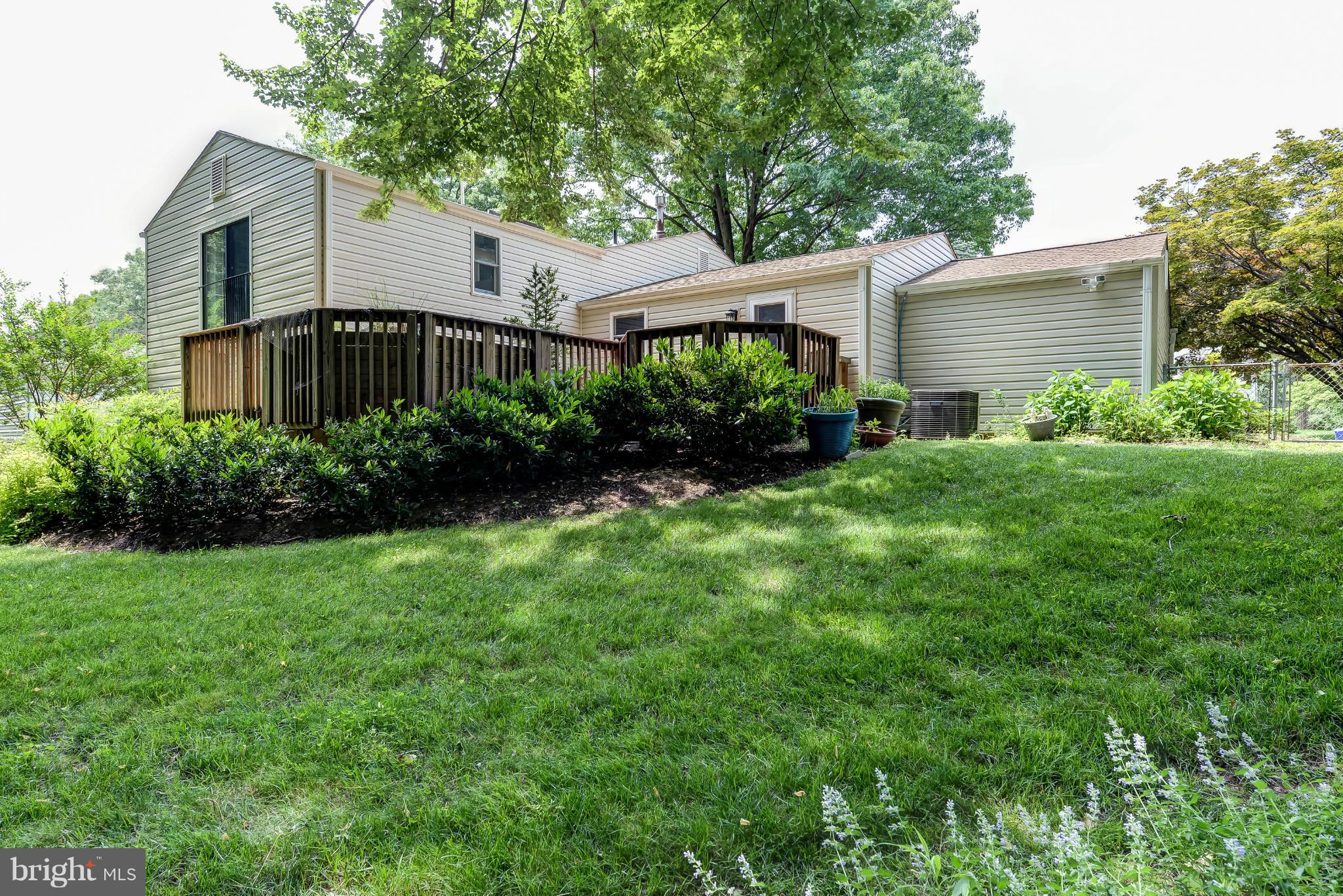 15517 Wembrough Street Silver Spring, MD 20905 - Photo 22 of 23 Exterior (Rear)