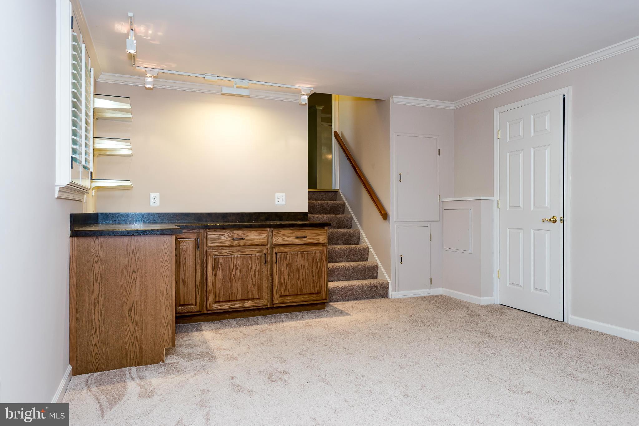 15517 Wembrough Street Silver Spring, MD 20905 - Photo 8 of 23 Family Room