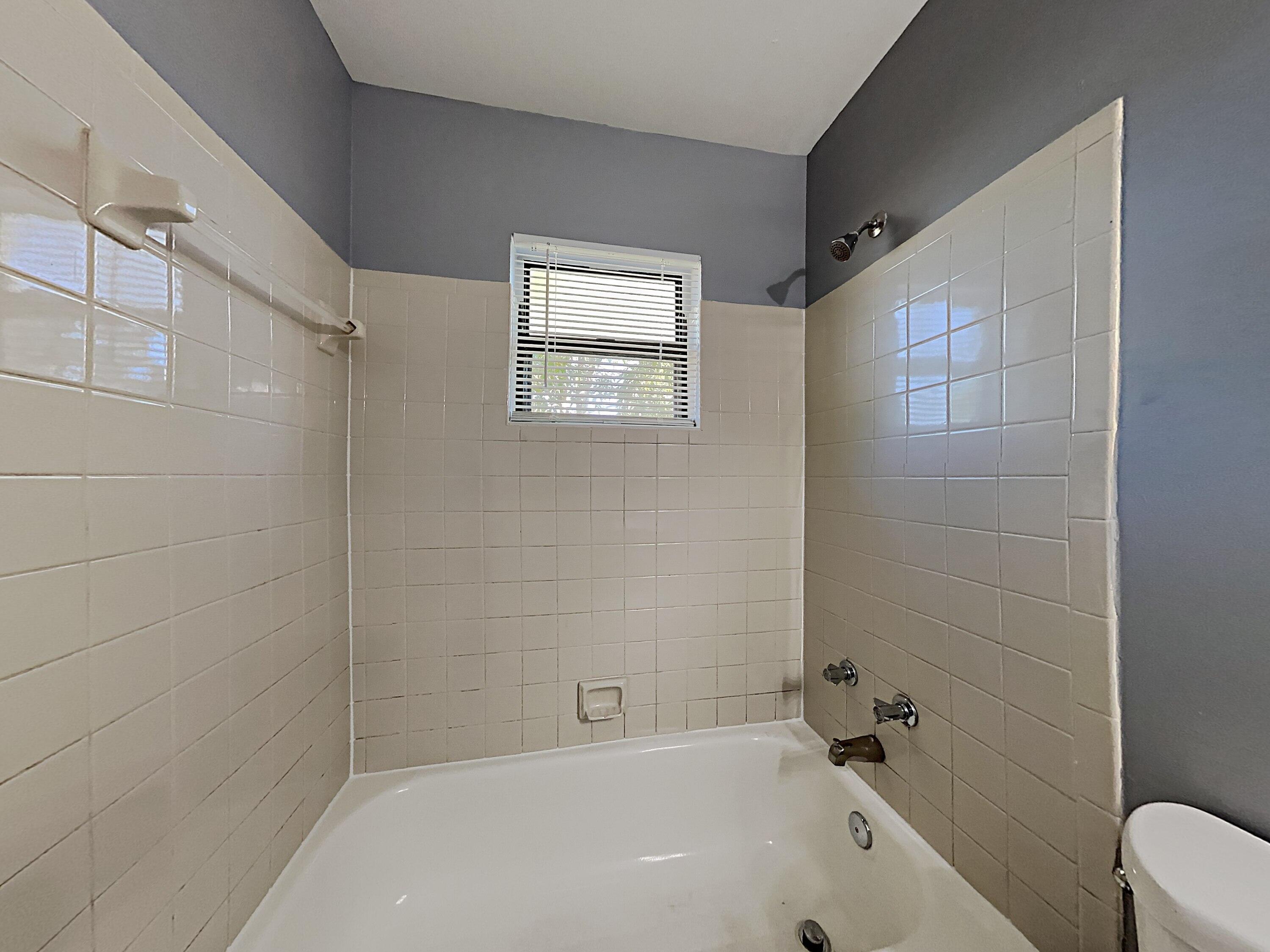 5863 Triphammer Road Lake Worth, FL 33463 - Photo 12 of 19 1002914.5863 Triphammer Rd.Photo_16