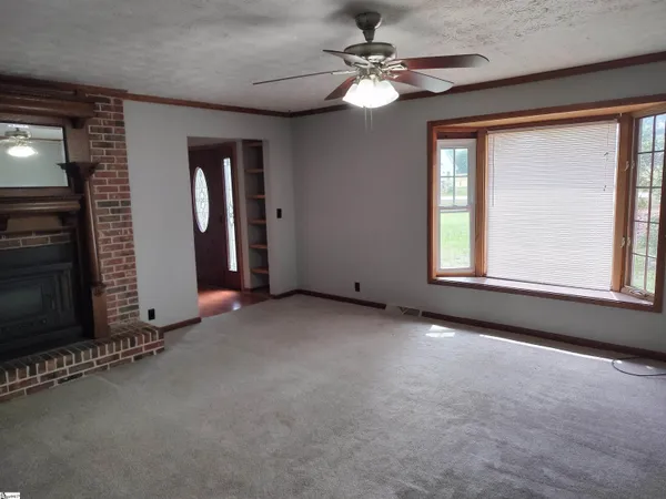 $1,500 | 109 Triangle Pine Road, Fountain Inn, SC 29644