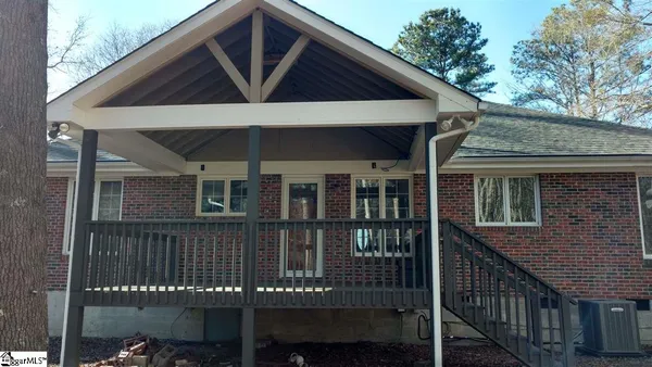 $1,500 | 109 Triangle Pine Road, Fountain Inn, SC 29644