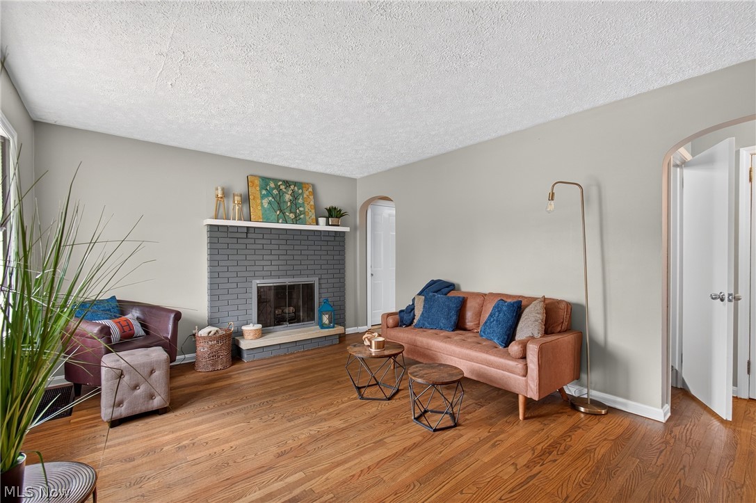 4865 Arbor Road Southwest Canton, OH 44710 - Photo 4 of 32 Gallery Image 4