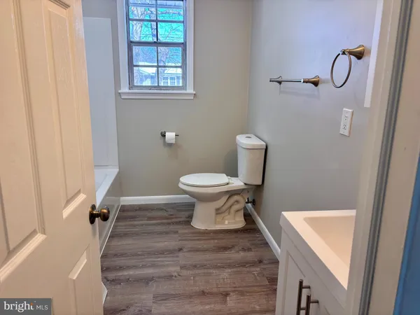$1,750 | 1228 Heddon Avenue, Paulsboro, NJ 08066