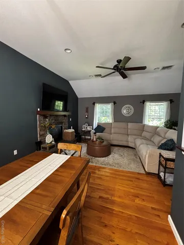 $499,900 | 62 Triangle Of Clearwater Road, Highland, NY 12528