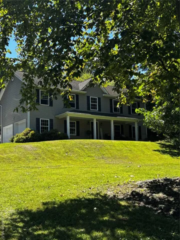 $499,900 | 62 Triangle Of Clearwater Road, Highland, NY 12528