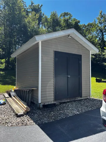 $499,900 | 62 Triangle Of Clearwater Road, Highland, NY 12528