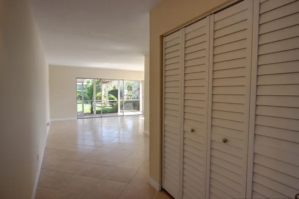 $1,850 | 342 Southwind Drive, Unit 114, North Palm Beach, FL 33408
