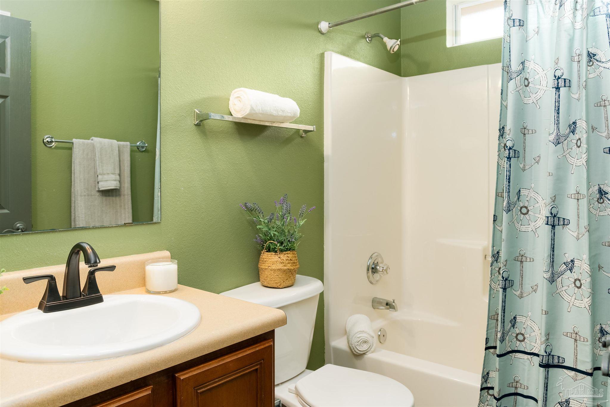 2266 Liberty Loop Road Cantonment, FL 32533 - Photo 18 of 26 Gallery Image 18