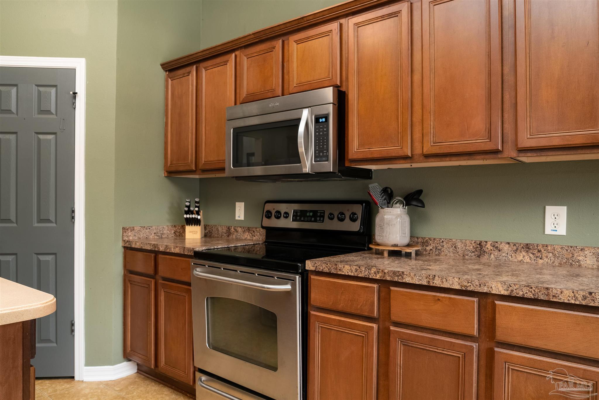 2266 Liberty Loop Road Cantonment, FL 32533 - Photo 9 of 26 Gallery Image 9