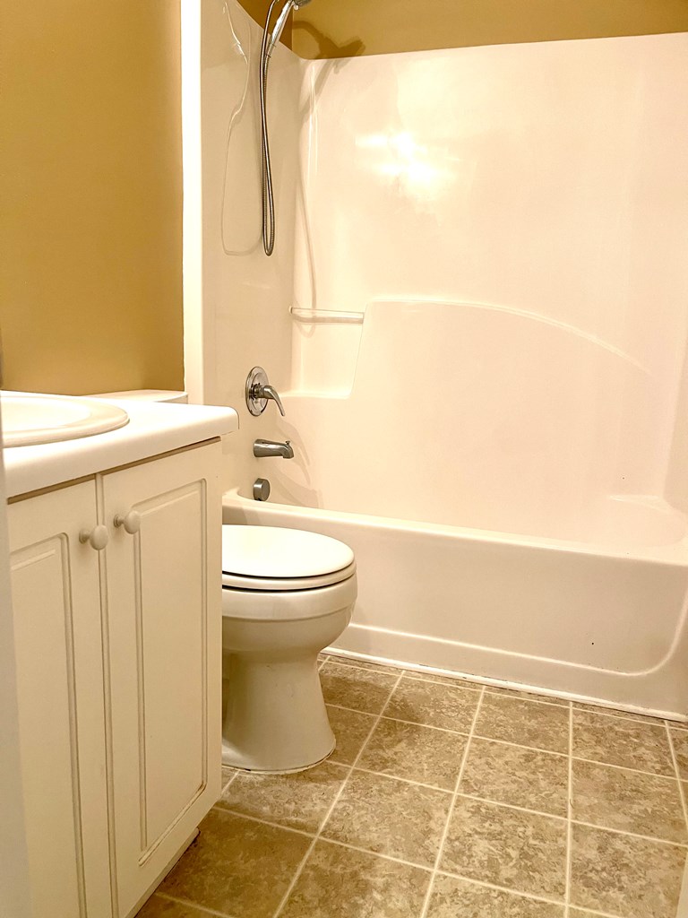 125 Rhett Court Greenwood, SC 29649 - Photo 3 of 3 Gallery Image 3