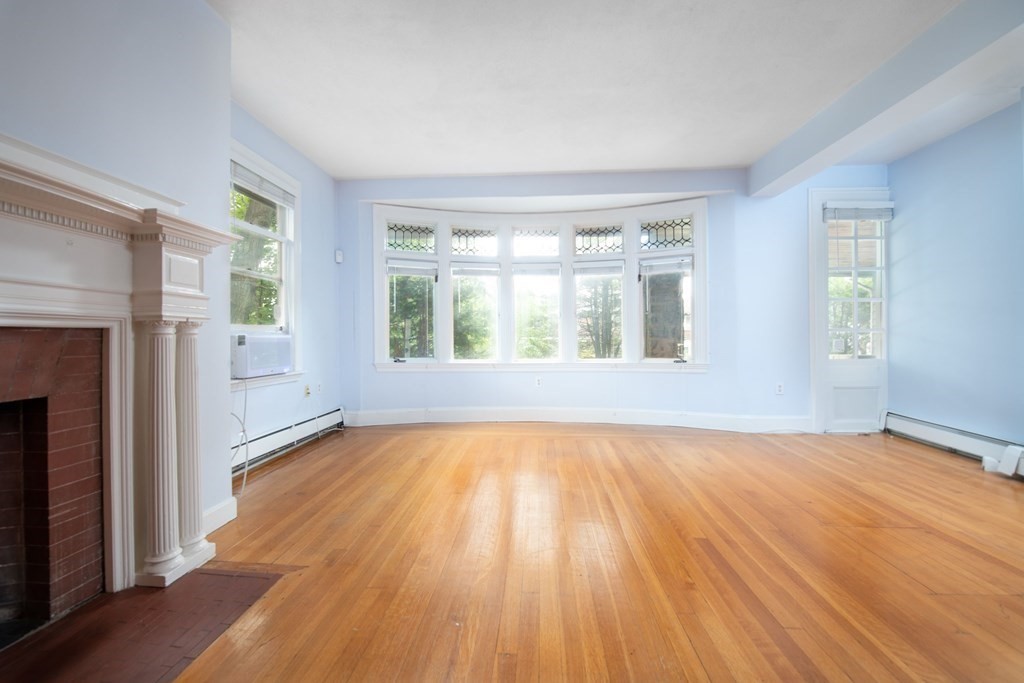 7 Cummings Road, Unit 4 Boston, MA 02135 - Photo 3 of 19