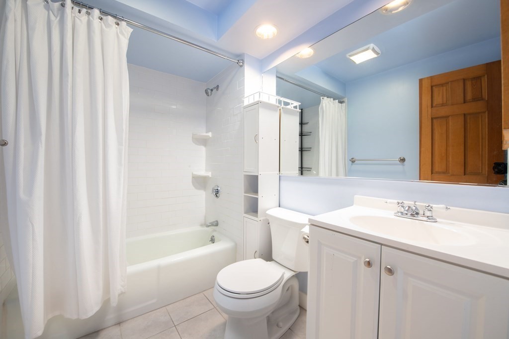 7 Cummings Road, Unit 4 Boston, MA 02135 - Photo 9 of 19