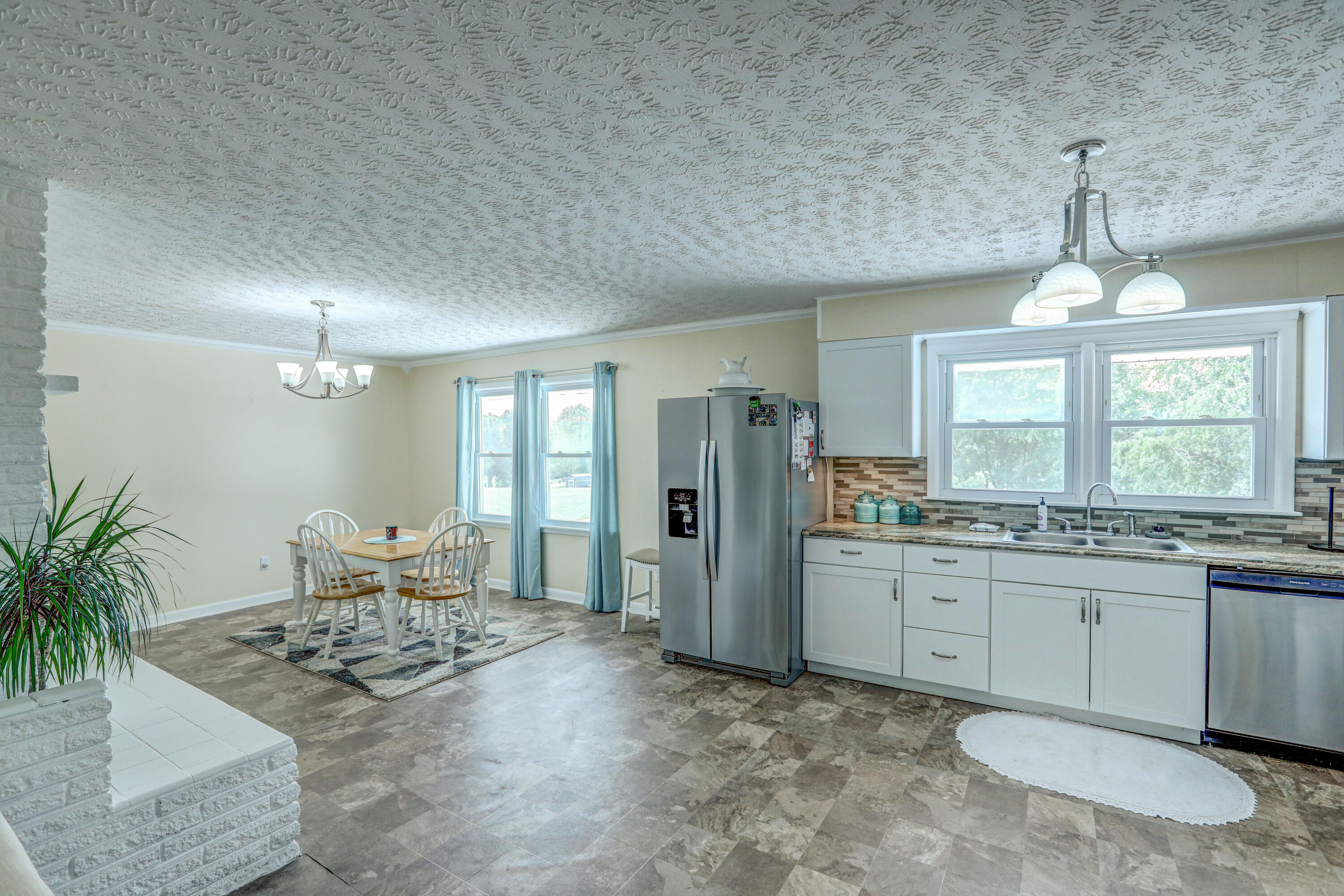 5620 Carters Valley Road Mount Carmel, TN 37645 - Photo 13 of 42 B42A8508_09_10_11_12