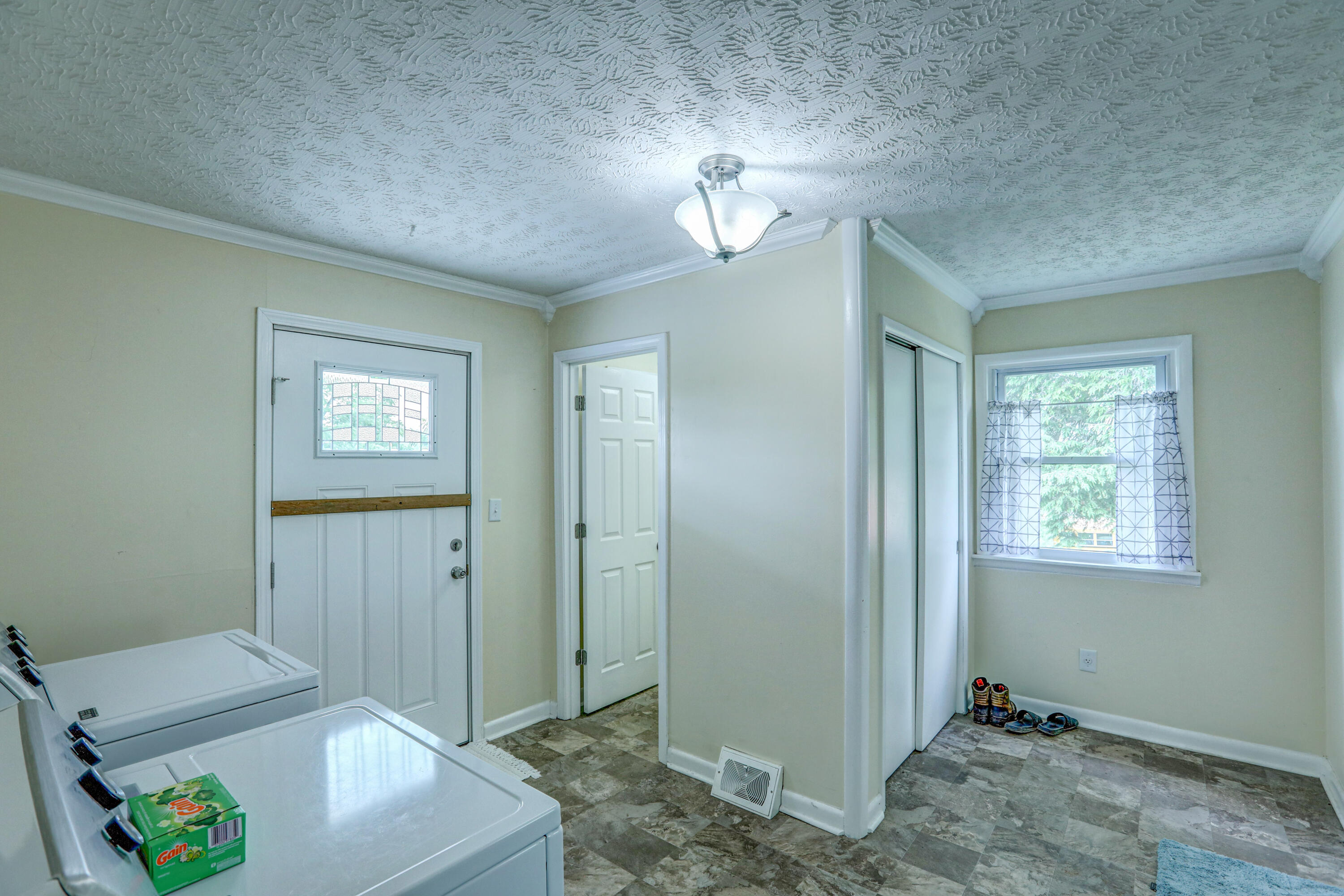 5620 Carters Valley Road Mount Carmel, TN 37645 - Photo 18 of 42 B42A8533_4_5_6_7