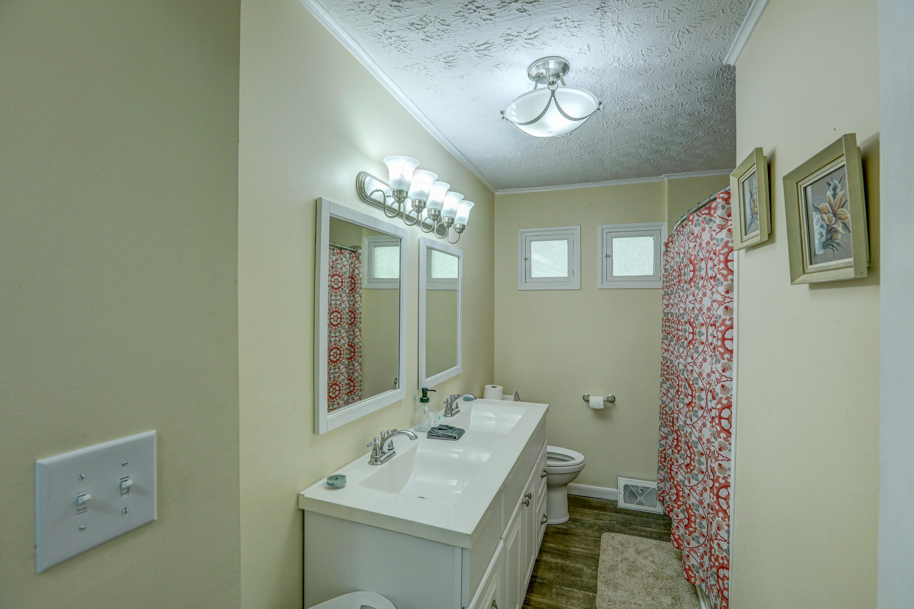 5620 Carters Valley Road Mount Carmel, TN 37645 - Photo 21 of 42 B42A8548_49_50_51_52