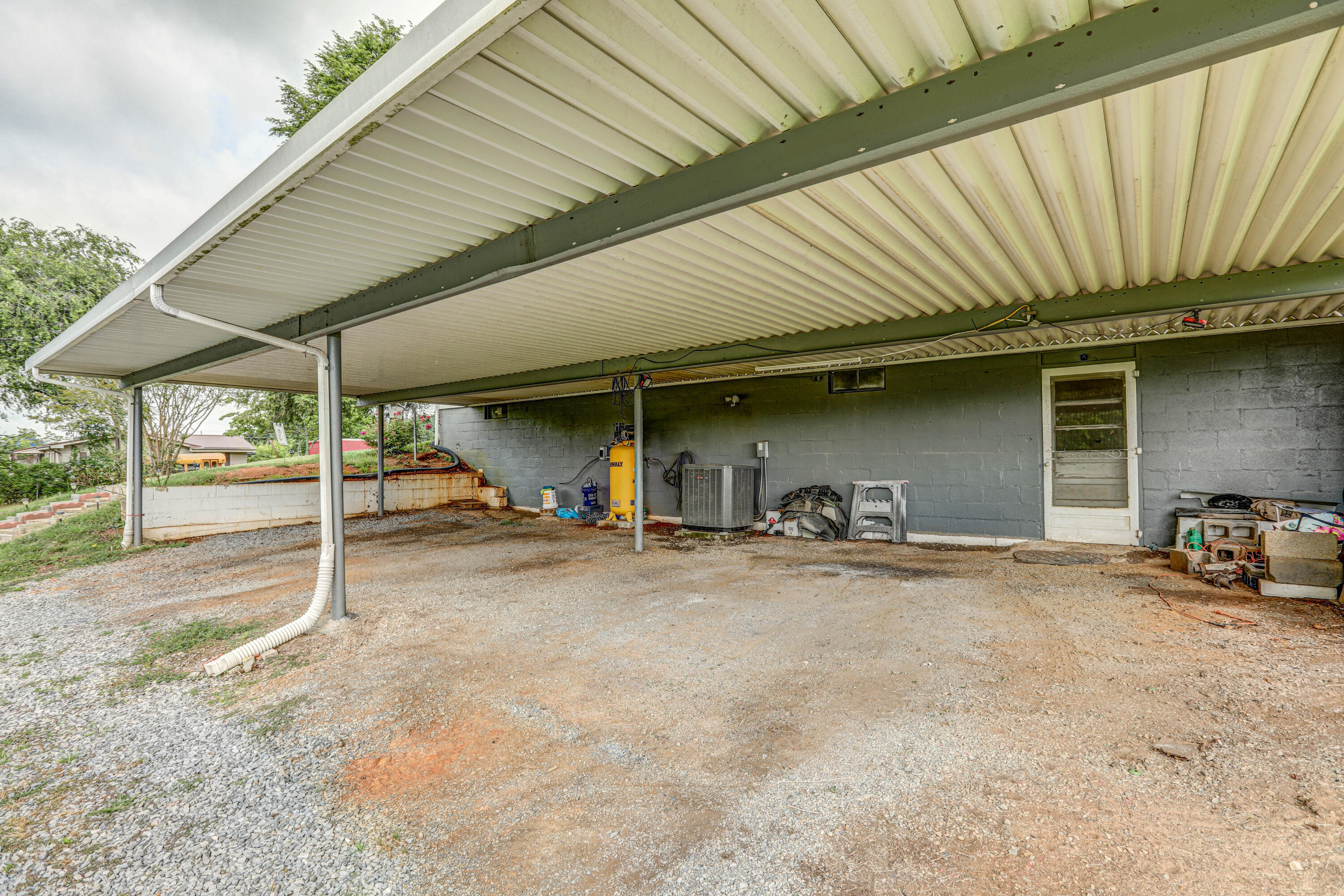 5620 Carters Valley Road Mount Carmel, TN 37645 - Photo 40 of 42 B42A8458_59_60_61_62