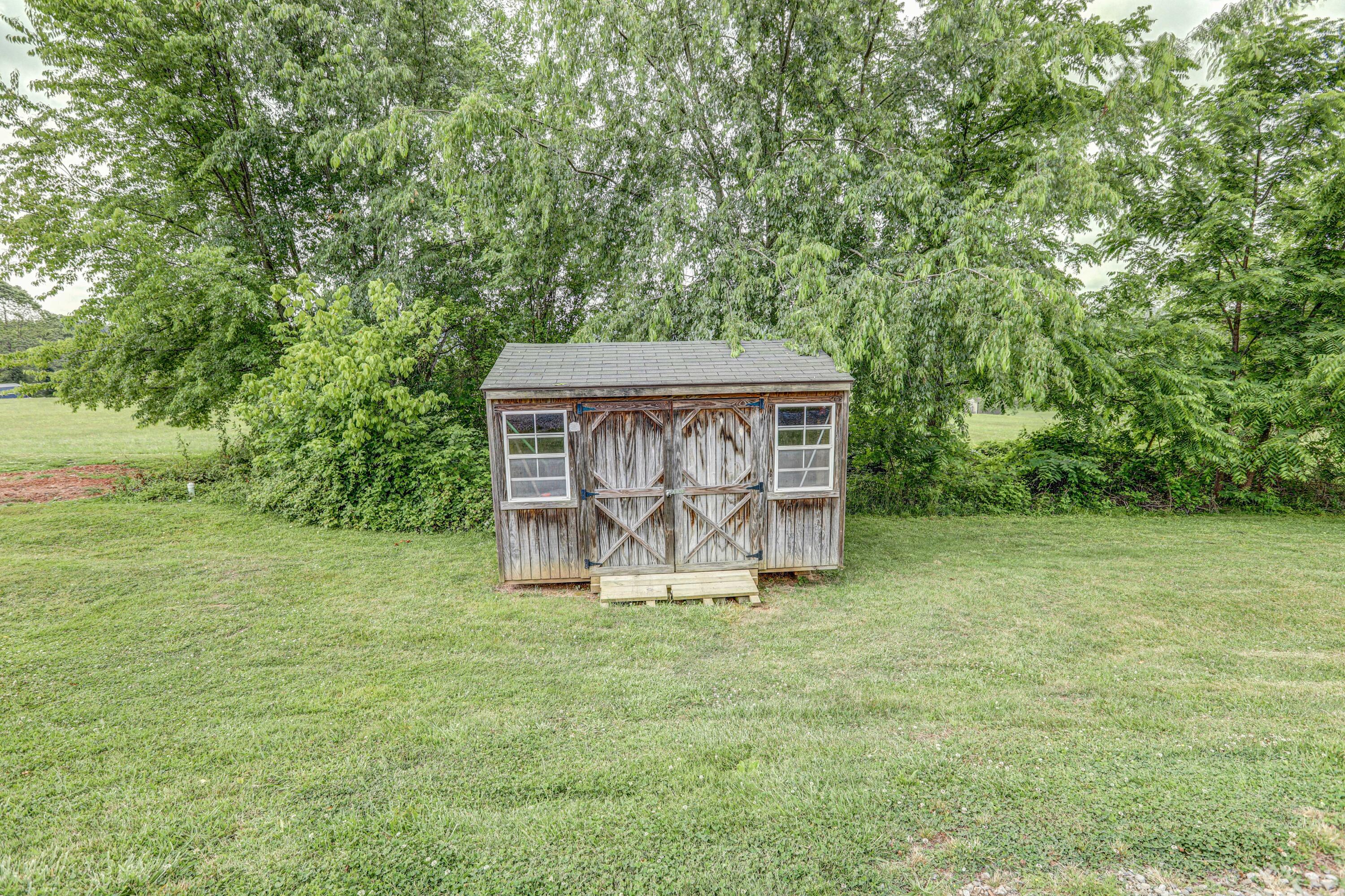 5620 Carters Valley Road Mount Carmel, TN 37645 - Photo 42 of 42 B42A8463_4_5_6_7