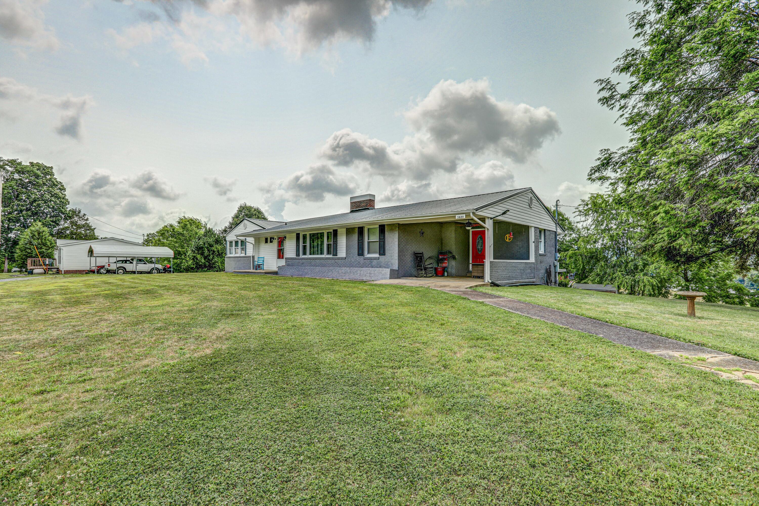 5620 Carters Valley Road Mount Carmel, TN 37645 - Photo 5 of 42 B42A8438_39_40_41_42