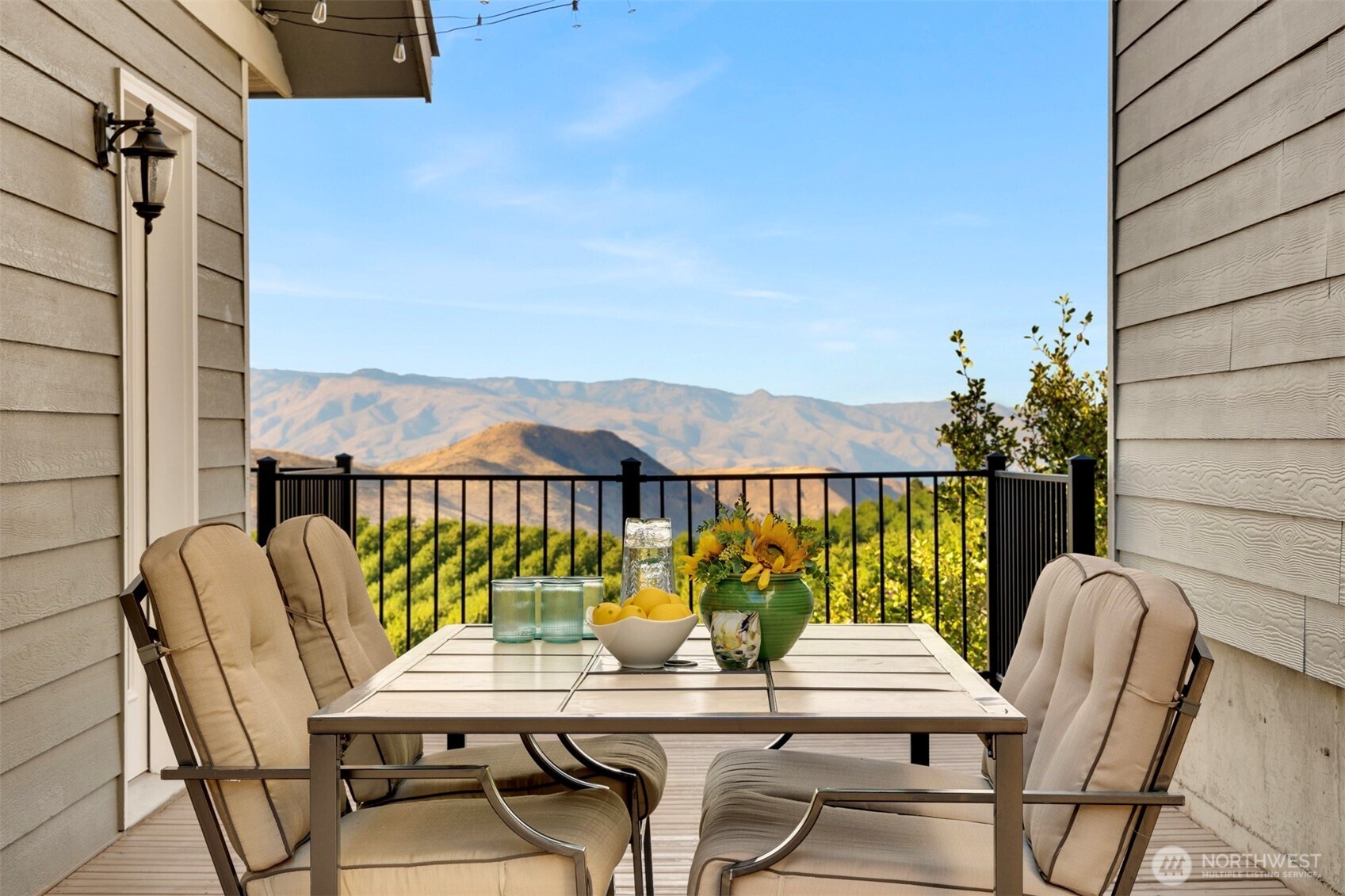 5342 Whispering Ridge Drive Wenatchee, WA 98801 - Photo 6 of 40 Gallery Image 6