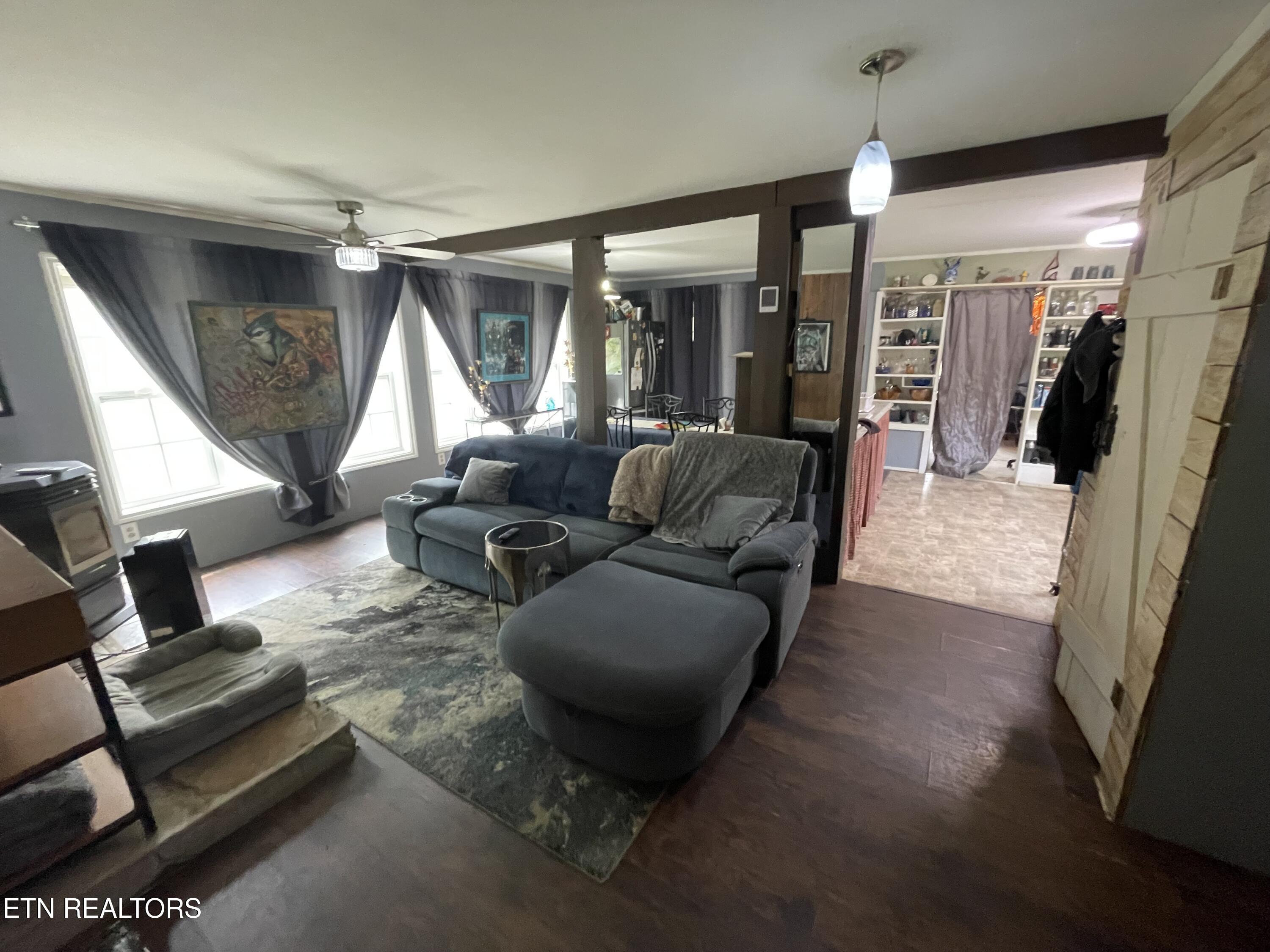 192 Massingale Road Tellico Plains, TN 37385 - Photo 11 of 36 family room