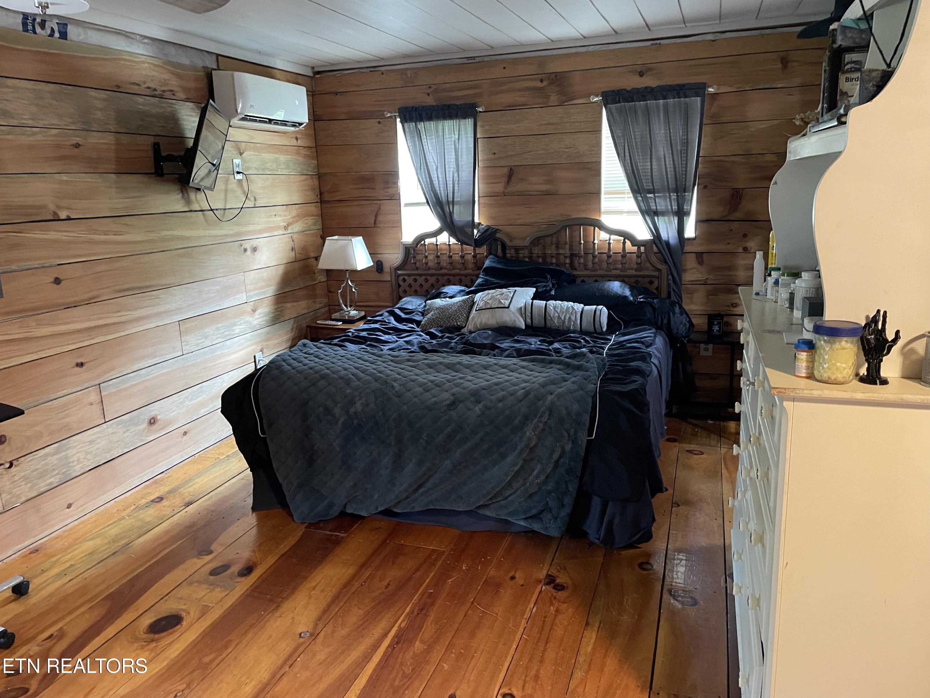 192 Massingale Road Tellico Plains, TN 37385 - Photo 20 of 36 Main Suite
