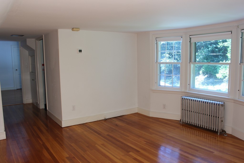 17 Aylesbury Road Worcester, MA 01609 - Photo 24 of 28 Gallery Image 24