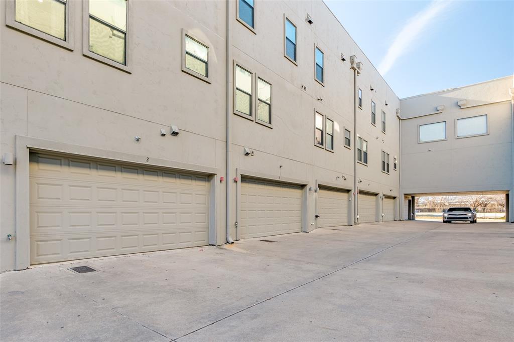 1016 Liberty Street, Unit 2 Dallas, TX 75204 - Photo 23 of 24 a view of an entrance gate