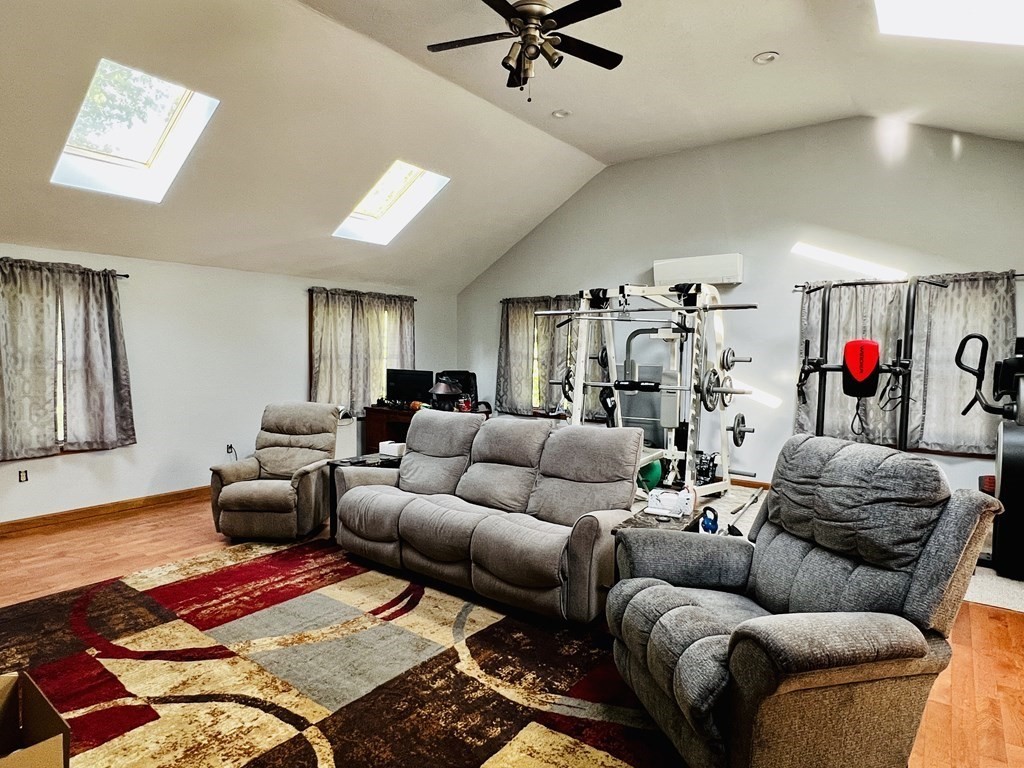 10 Hammerock Road Charlton, MA 01507 - Photo 17 of 31