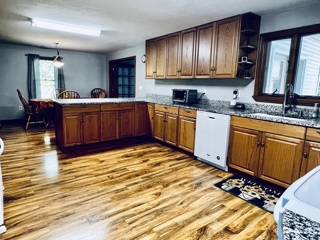 10 Hammerock Road Charlton, MA 01507 - Photo 21 of 31