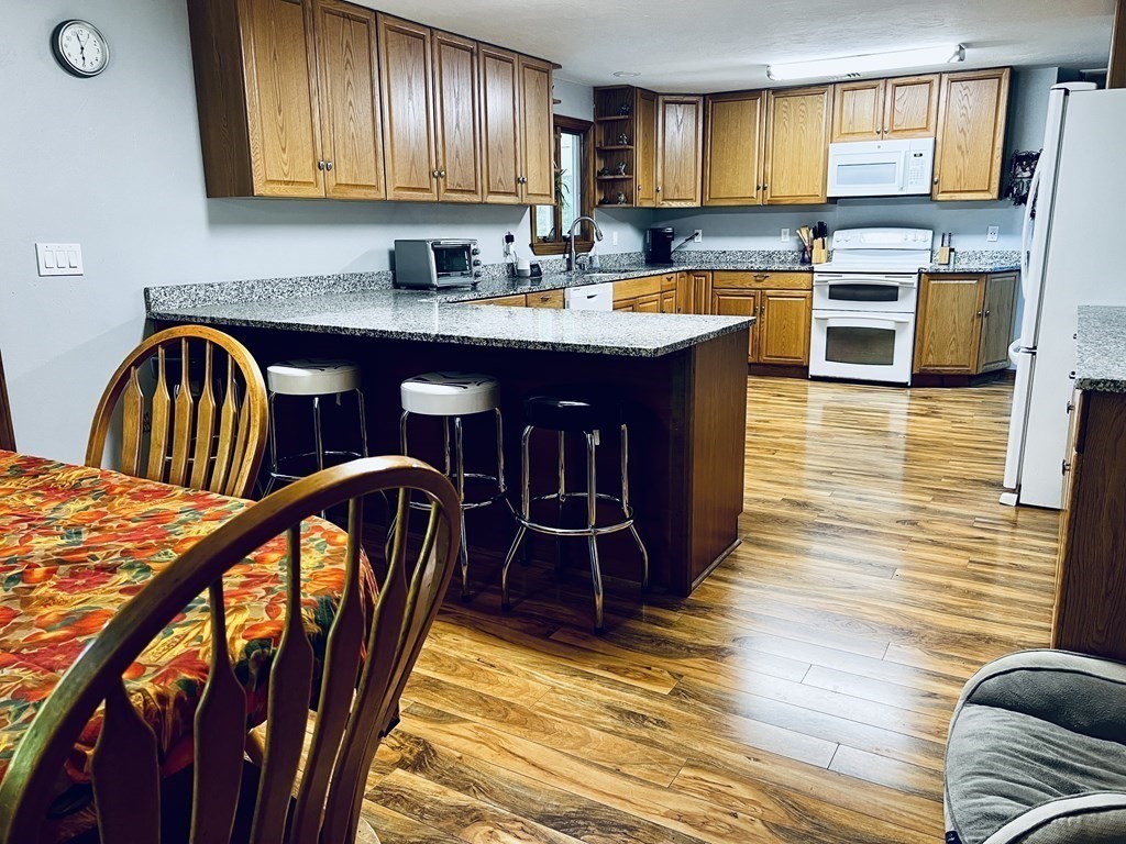 10 Hammerock Road Charlton, MA 01507 - Photo 24 of 31