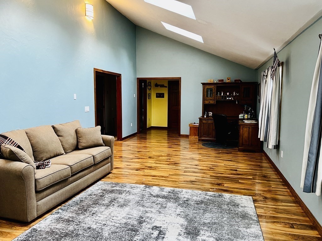 10 Hammerock Road Charlton, MA 01507 - Photo 6 of 31