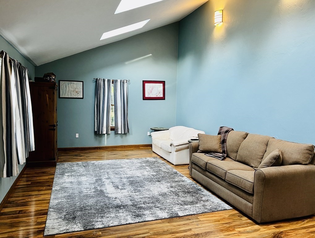 10 Hammerock Road Charlton, MA 01507 - Photo 9 of 31