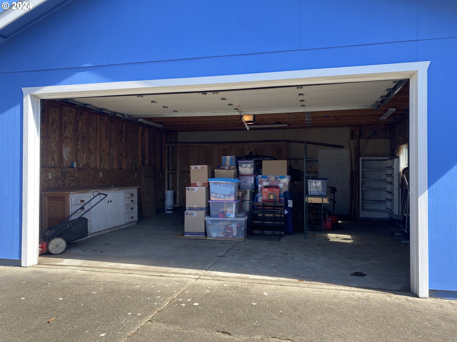 657 54th Street Springfield, OR 97478 - Photo 27 of 28 a view of a room with wooden shelves