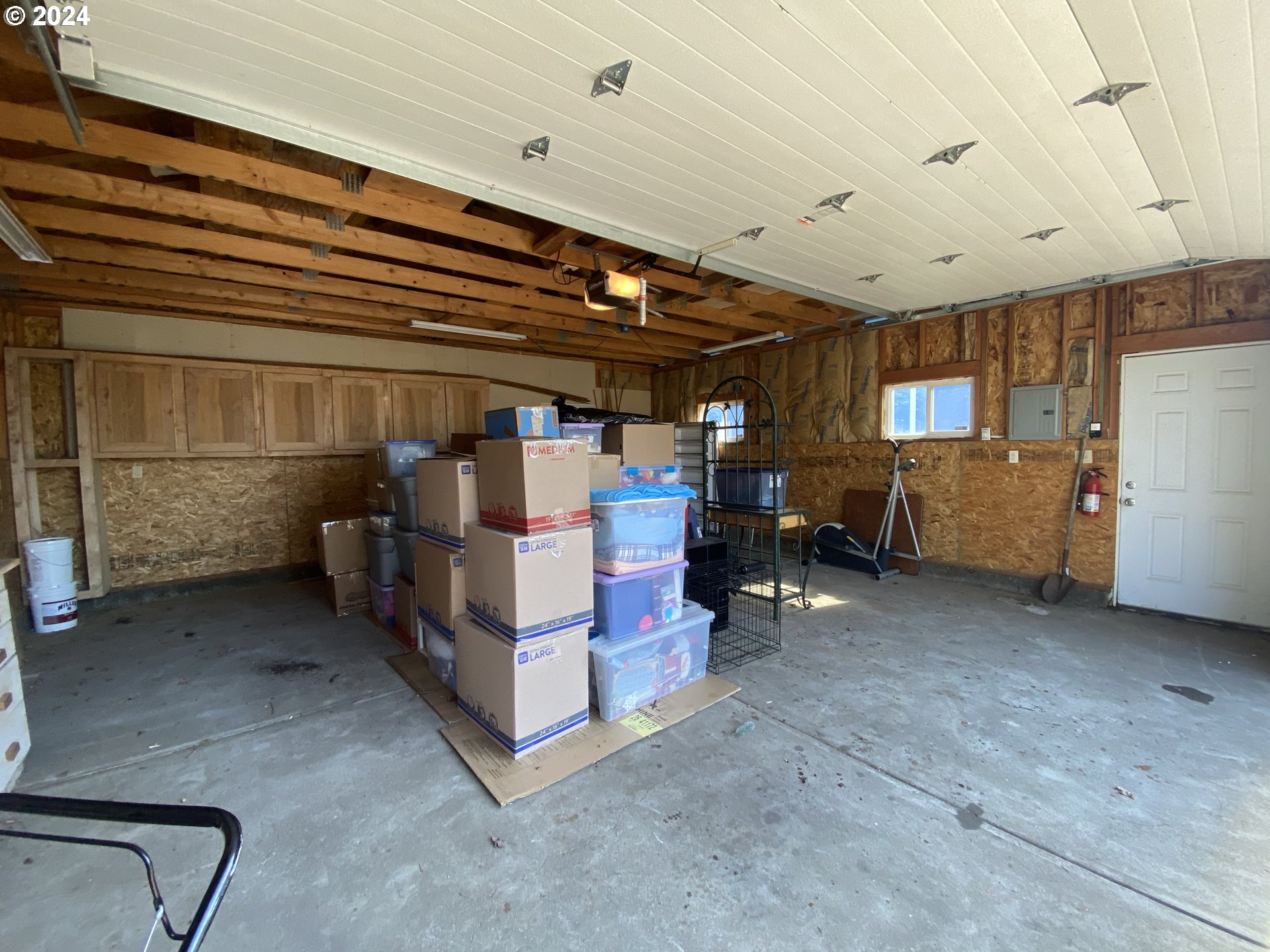 657 54th Street Springfield, OR 97478 - Photo 28 of 28 a view of storage and utility room