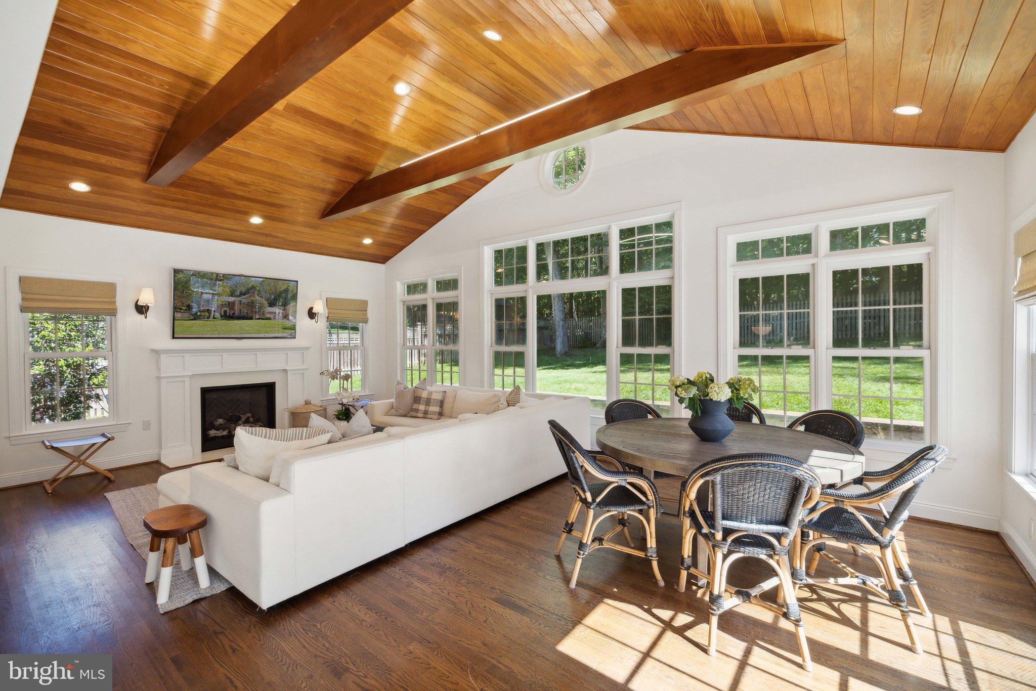 7701 Hackamore Drive Potomac, MD 20854 - Photo 10 of 28 Family Room and Breakfast Area