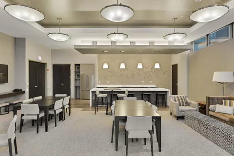 $1,000,000 | 240 East Illinois Street, Unit 3001, Chicago, IL 60611