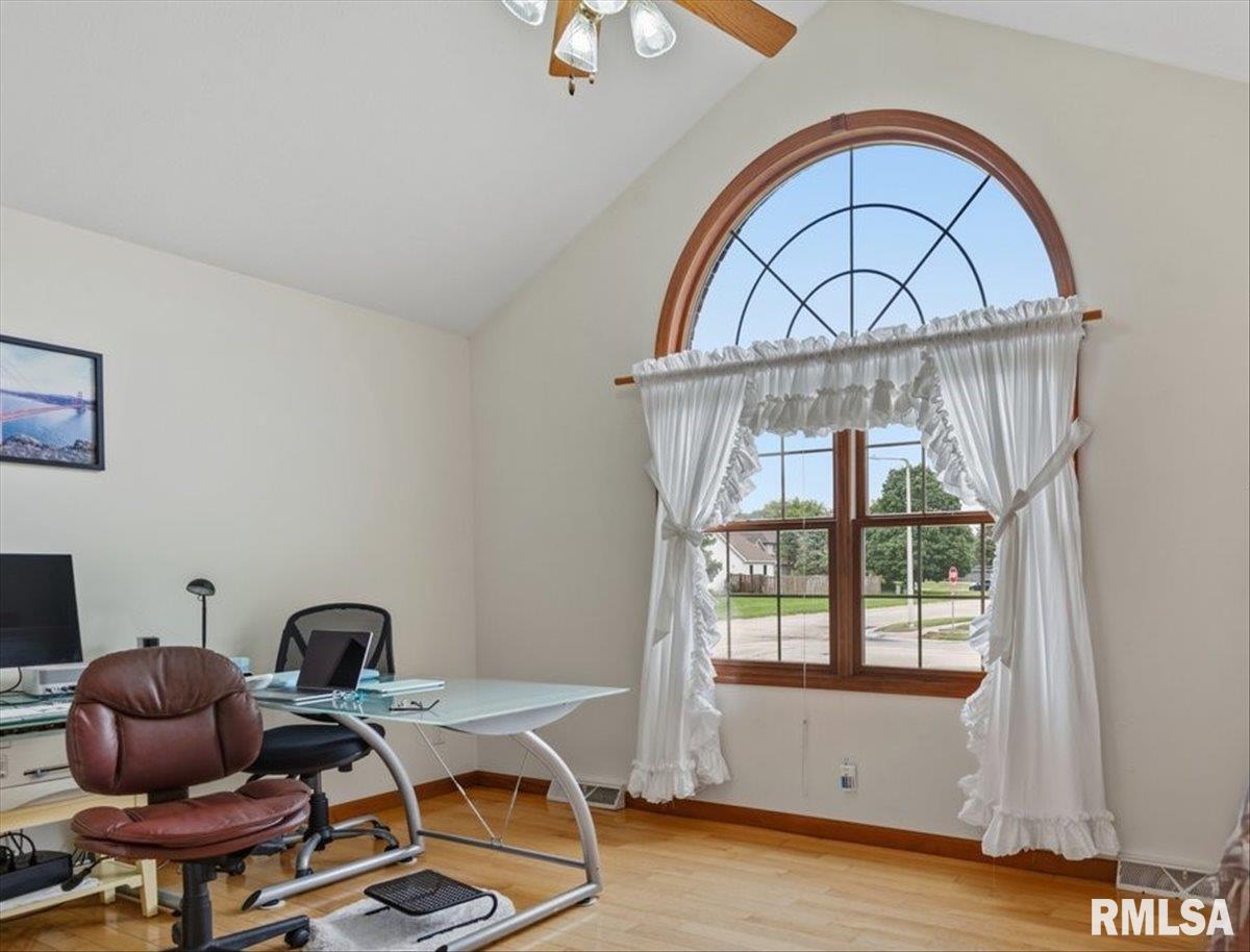 303 Breckenridge Road Chatham, IL 62629 - Photo 22 of 38 Gallery Image 22