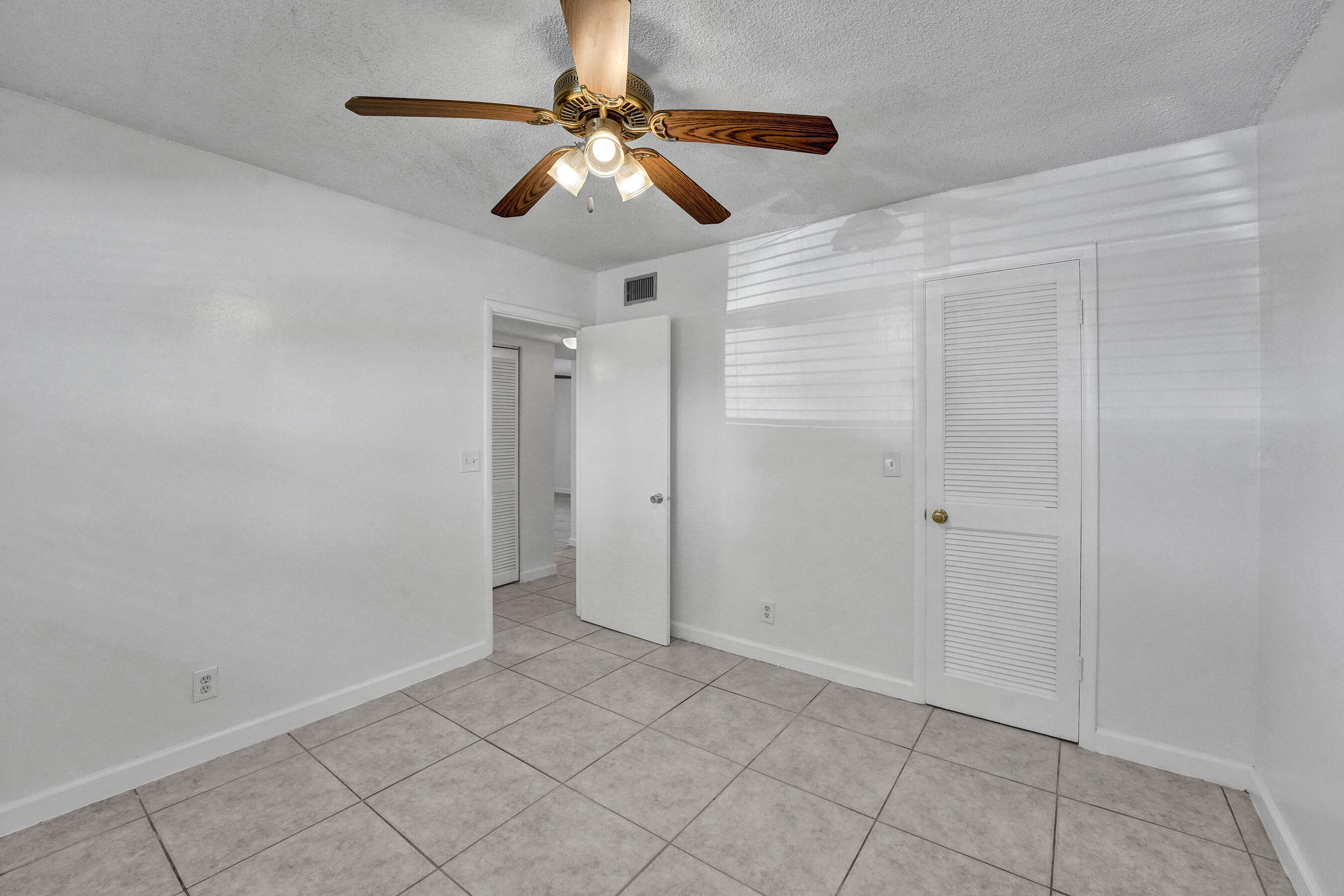 600 Southeast 2nd Avenue, Unit K2 Deerfield Beach, FL 33441 - Photo 23 of 29 a view of an empty room